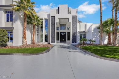 3860 Hildebrand Ln, Las Vegas, NV 89121 - photo 2