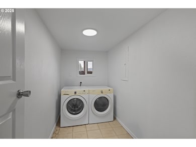 2049 Roseburg Rd, Myrtle Point, OR 97458 - photo 7