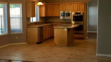 Fountain kitchen from fr