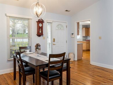 9 Mill Stone Dr, Asheville, NC 28803 - photo 7