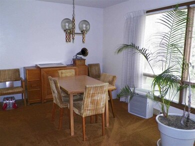 4660 Hawthorne Ct, Middleton, WI 53562 - photo 6