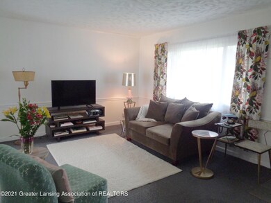 maplehill livingroom 2