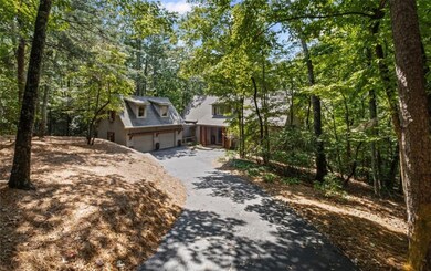 EXCEPTIONAL LOCATION with picturesque entrance