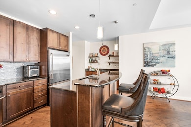 SouthShore unit 705, Newport, KY 41071 - photo 6