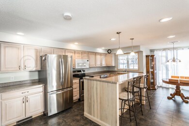 1312 N Front St Crookston MN-large-004-1