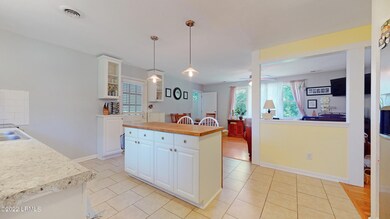 2502-Waverly-Way-06162022_192428