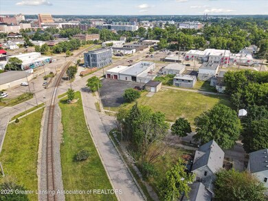 04-816-Hickory-St-Lansing-MI-48912-Windo