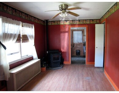 20 Clark St, Greenfield, MA 01301 - photo 4