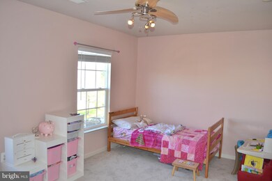 12253 Maidstone Ct, Woodbridge, VA 22192 - photo 7