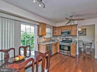 13 Snyder Ct, Cherry Hill, NJ 08002 - photo 5