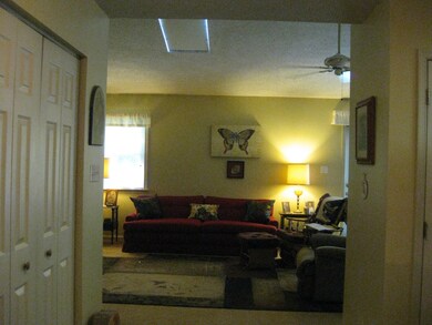Foyer to LR
