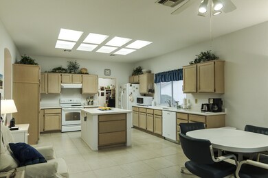 980 E Royal Ridge Dr, Oro Valley, AZ 85755 - photo 4