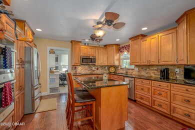 Stunning Chef's Kitchen