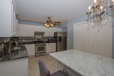 1716 N Baldwin Ave, Waukegan, IL 60085 - photo 6