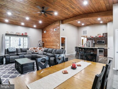 280 Champwood Ridge Ct, Keyser, WV 26726 - photo 5