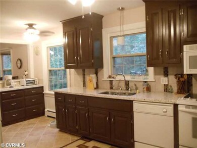 Kitchen - Remodeled Kitchen with quartz tops and t