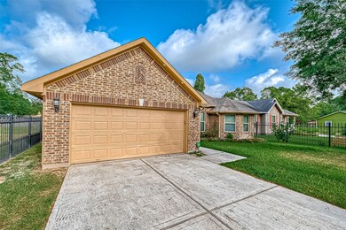 6507 Goldspier St, Houston, TX 77091 - photo 3