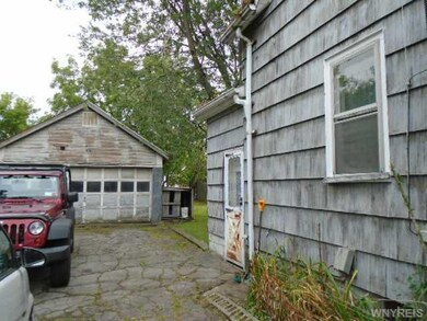 Exterior Front side