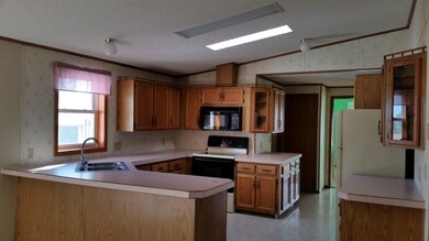 143 East St, Potosi, WI 53820 - photo 4