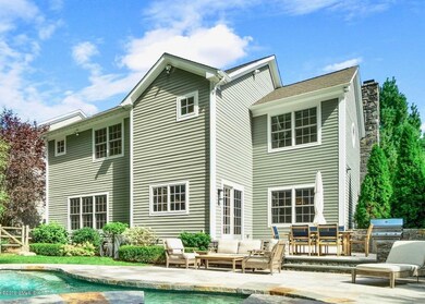 340 Valley Rd unit 10, Cos Cob, CT 06807 - photo 4