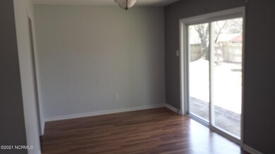 312 Estate Dr, Jacksonville, NC 28540 - photo 3