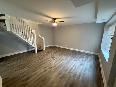 744 W Gordon Terrace unit 312, Chicago, IL 60613 - photo 2