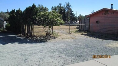 1077 Rogue River Hwy, Grants Pass, OR 97527 - photo 4