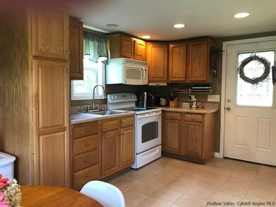 157 Freetown Rd, Wallkill, NY 12589 - photo 5