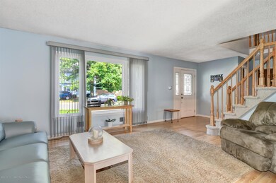 04-Living Room