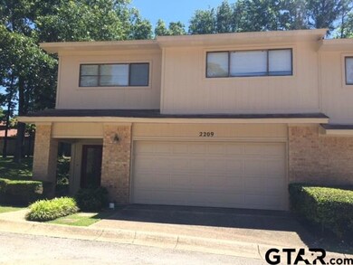 2209 2209 Villa Dr, Tyler, TX 75703 - photo 2