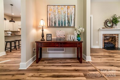 616 Cherry St, Statesville, NC 28677 - photo 6