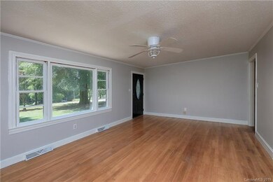 155 Clements Rd, Statesville, NC 28677 - photo 7