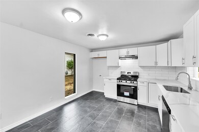 5616 Maceo Ln, Fort Worth, TX 76112 - photo 6