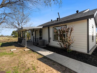 334 Pecan St, Paradise, TX 76073 - photo 4