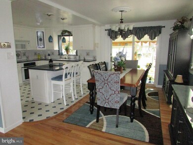 1126 Pinegrove Ave, Lansdale, PA 19446 - photo 6