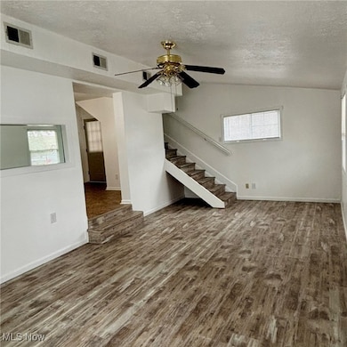 6245 S Pricetown Rd unit D, Berlin Center, OH 44401 - photo 2