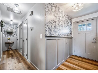 Entrance/Foyer