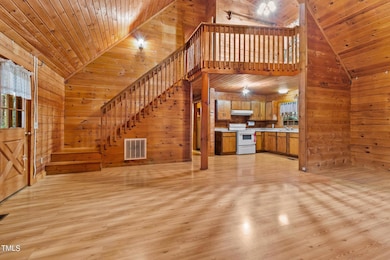 235 W Grove St, Newton Grove, NC 28366 - photo 4