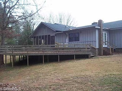 4088 Waynick Meadow Rd, Asheboro, NC 27205 - photo 3