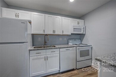 1048 Avondale Rd unit 14, Lowell, NC 28098 - photo 5