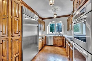 Glen Oaks kitchen