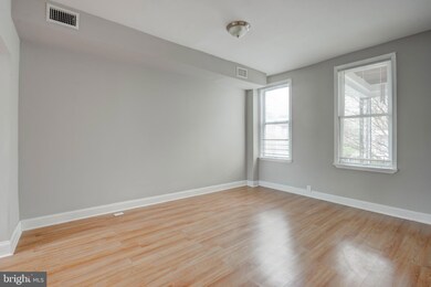 207 S Tremont Rd, Baltimore, MD 21229 - photo 3