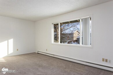 04-Living Room_SOPH1434