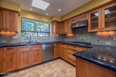 Kitchen w/Gas Cook Top