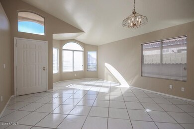 005-Dining_Room-2228086-small