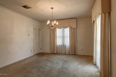 Dining Room (door leads to kitchen)