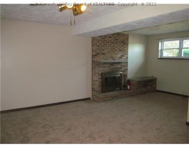 104 Timberlake Cir, Scott Depot, WV 25560 - photo 6