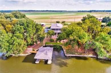 2004 Long Creek Ct, Granbury, TX 76049 - photo 2