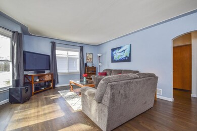 004-photo-living-room-8048014