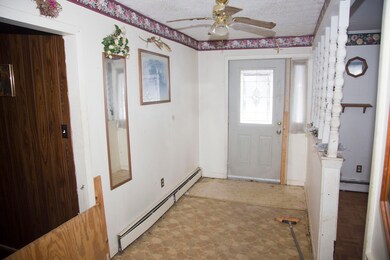 30 Pleasant St, Millinocket, ME 04462 - photo 6